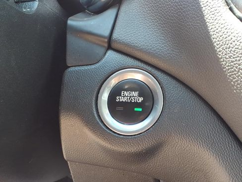 Used 2021 Chevrolet Equinox LT AWD/4WD image 21