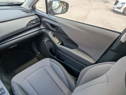 Certified 2026 Subaru Crosstrek 2.5i Premium AWD/4WD image 18