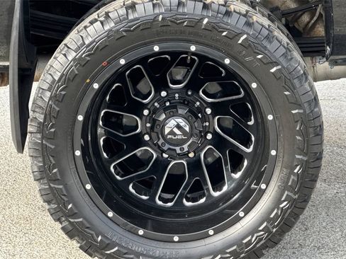 Used 2015 GMC Sierra 3500 Denali w/ Duramax Plus Package image 23