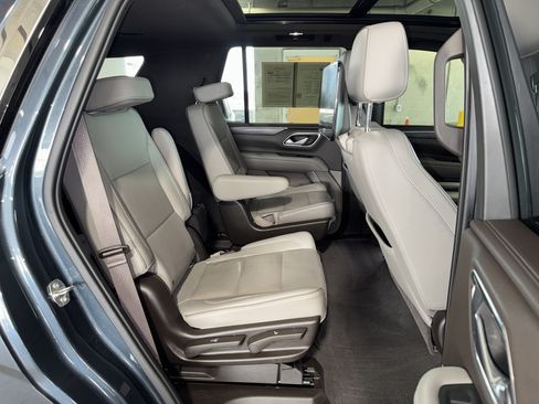 Used 2021 GMC Yukon SLT w/ SLT Luxury Plus Package RWD image 13