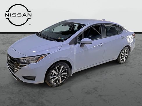 Used 2025 Nissan Versa SV w/ Trunk Package image 1