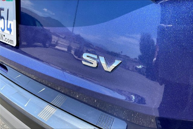 Used 2023 Nissan Rogue SV FWD image 7