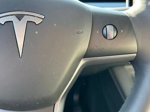 Used 2021 Tesla Model 3 Long Range AWD/4WD image 16