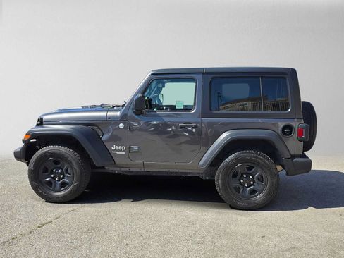 Used 2018 Jeep Wrangler Sport AWD/4WD image 6