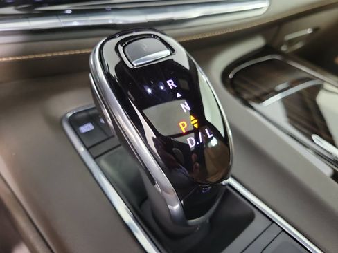 Used 2022 Cadillac Escalade Sport w/ Touring Package RWD image 31