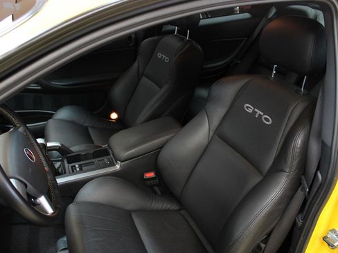 Used 2005 Pontiac GTO image 33