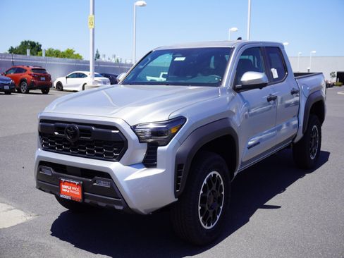 New 2026 Toyota Tacoma TRD Off-Road AWD/4WD image 7