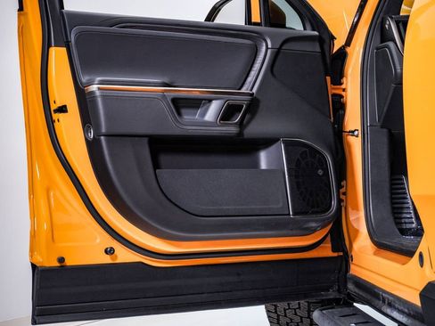 Used 2023 Rivian R1S Adventure image 28