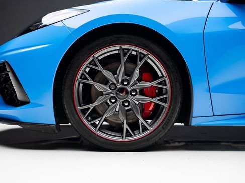 Used 2024 Chevrolet Corvette Stingray Coupe w/ Z51 Performance Package RWD image 21
