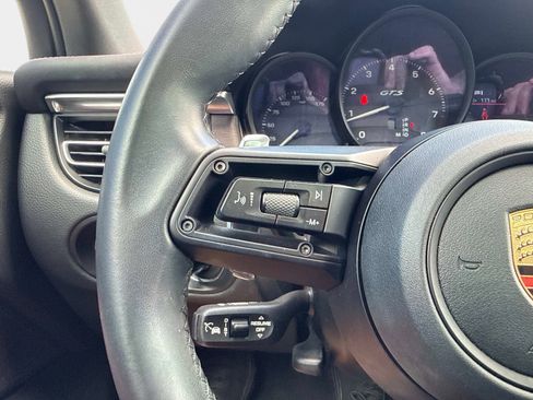 Used 2023 Porsche Macan GTS image 31