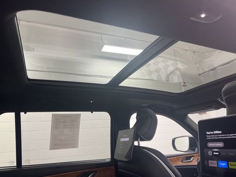 Used 2024 Jeep Grand Cherokee L Summit image 25