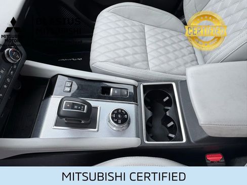 Used 2023 Mitsubishi Outlander SEL AWD/4WD image 26