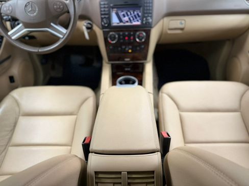 Used 2010 Mercedes-Benz ML 550 4MATIC image 59