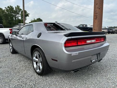 Used 2013 Dodge Challenger R/T RWD image 13