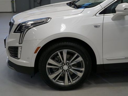 Certified 2022 Cadillac XT5 Premium Luxury w/ Technology Package image 10
