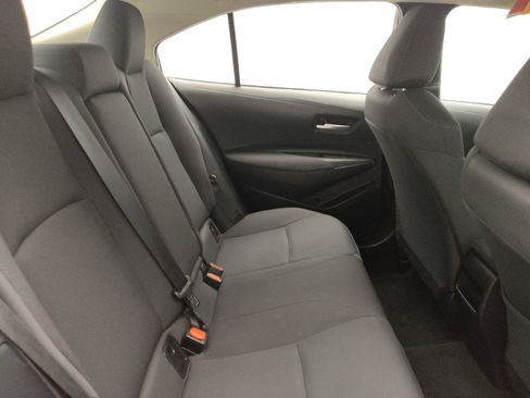 Used 2021 Toyota Corolla LE FWD image 19