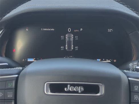 New 2025 Jeep Grand Cherokee Limited image 34