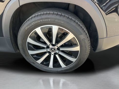 Used 2023 Mercedes-Benz GLB 250 4MATIC image 37