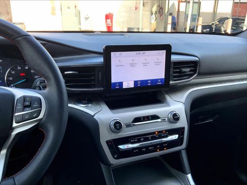 Used 2024 Ford Explorer Timberline image 6