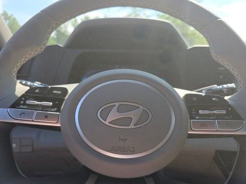 New 2025 Hyundai Elantra Sport image 7