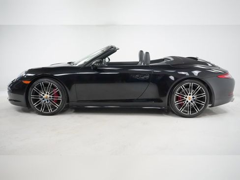 Certified 2016 Porsche 911 Carrera 4S image 2