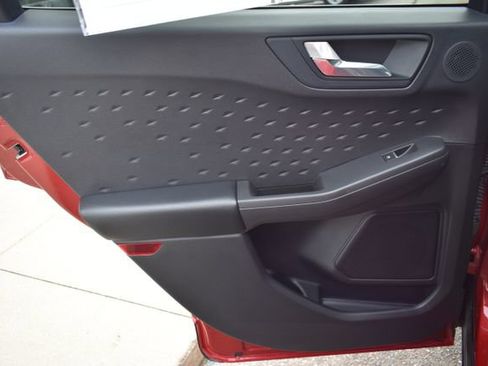 Used 2020 Ford Escape Titanium AWD/4WD image 40