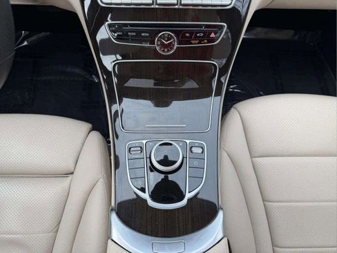 Used 2018 Mercedes-Benz C 300 4MATIC Sedan image 15