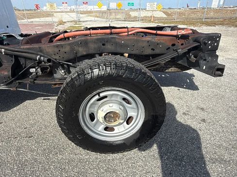 Used 2015 Ford F250 XL w/ XL Appearance Package RWD image 16