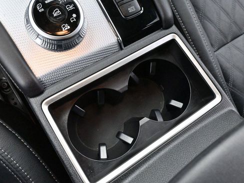 Used 2023 Mitsubishi Outlander SEL image 20