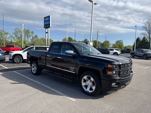 Used 2015 Chevrolet Silverado 1500 LTZ Z71 w/ Custom Sport Edition AWD/4WD image 8