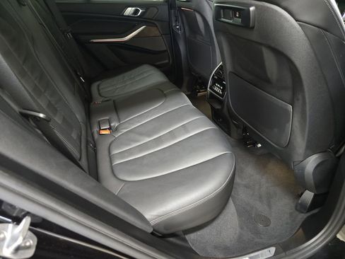 Used 2020 BMW X5 sDrive40i w/ M Sport Package RWD image 16