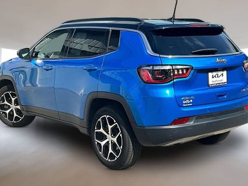 Used 2024 Jeep Compass Limited AWD/4WD image 4