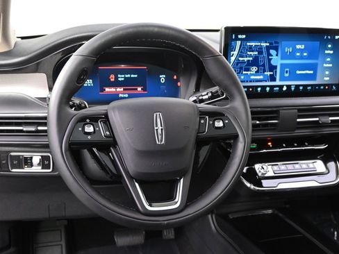 New 2025 Lincoln Corsair Reserve w/ Jet Appearance Package image 12