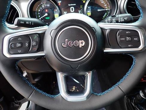 Used 2023 Jeep Wrangler Unlimited Rubicon 4xe AWD/4WD image 14