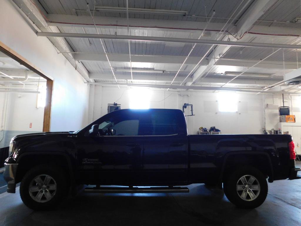 Used 2017 GMC Sierra 1500 SLE AWD/4WD image 10