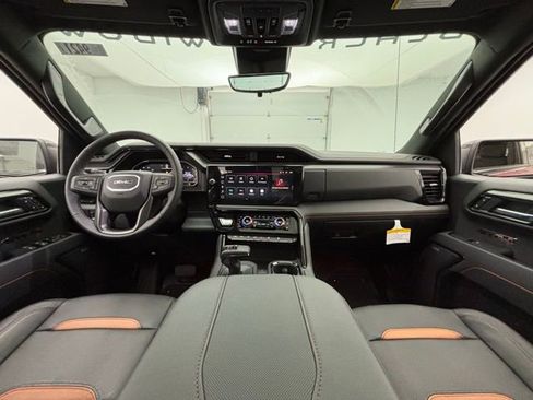New 2025 GMC Sierra 1500 AT4 w/ AT4 Premium Package AWD/4WD image 3