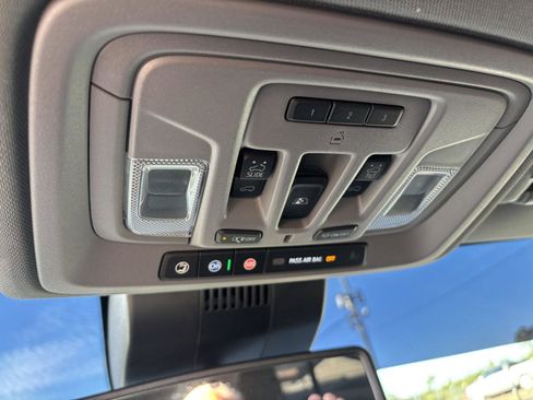 Used 2022 GMC Sierra 1500 Denali image 18