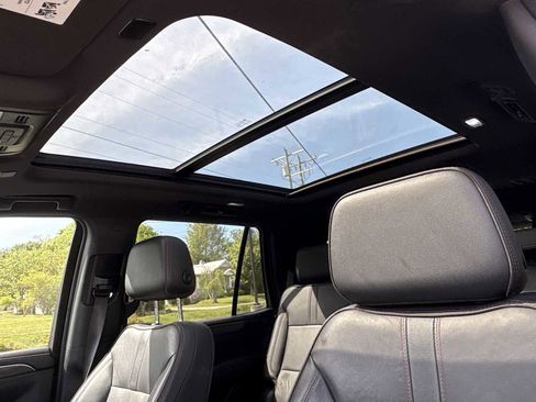 Used 2021 Chevrolet Tahoe RST AWD/4WD image 18