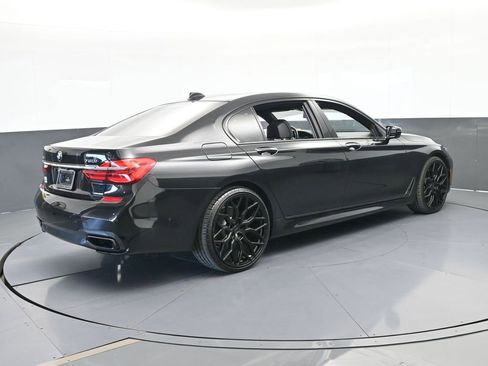 Used 2016 BMW 750i xDrive image 6