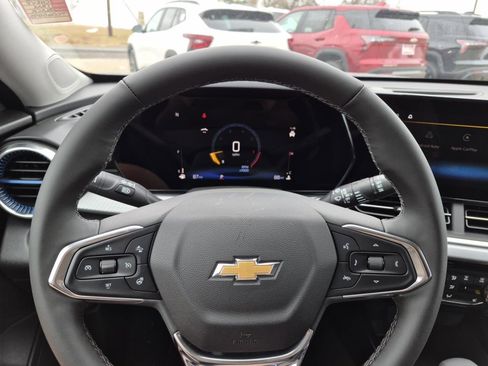New 2026 Chevrolet Trax LT w/ Driver Confidence Package FWD image 13