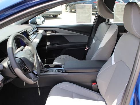 Certified 2026 Toyota Camry SE FWD image 32