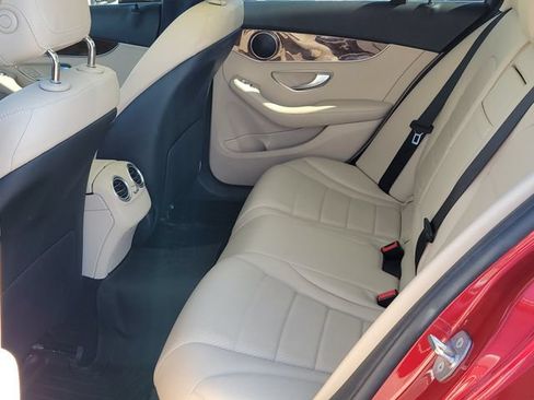 Used 2017 Mercedes-Benz C 300 4MATIC Sedan image 9