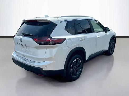Used 2026 Nissan Rogue SV w/ SV Premium Package FWD image 7