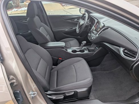 Used 2024 Chevrolet Malibu LT image 26