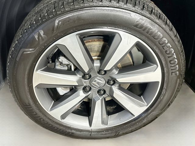 Certified 2025 Honda Pilot Elite image 16