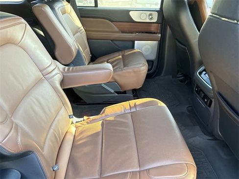 Certified 2024 Lincoln Navigator Reserve image 23