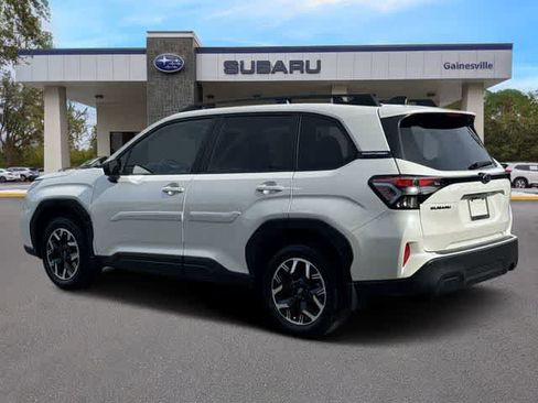 Certified 2025 Subaru Forester Premium AWD/4WD image 4