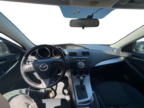 Used 2011 MAZDA MAZDA3 s Sport FWD image 19