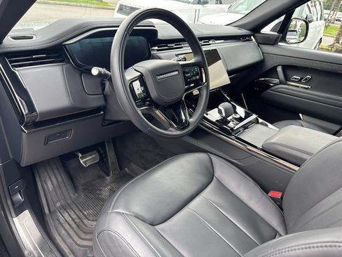 Used 2025 Land Rover Range Rover Sport Dynamic SE AWD/4WD image 13