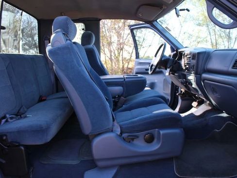 Used 2001 Ford F350 XLT image 21